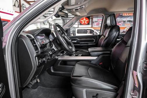 2024 RAM 2500 Laramie Crew Cab 4x4 6'4' Box