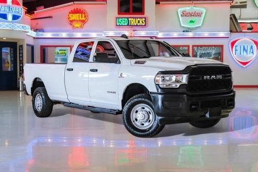 2022 RAM 2500 Tradesman Crew Cab 4x4 8' Box