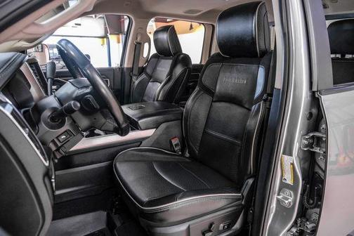 2022 RAM 2500 Laramie Crew Cab 4x4 6'4' Box