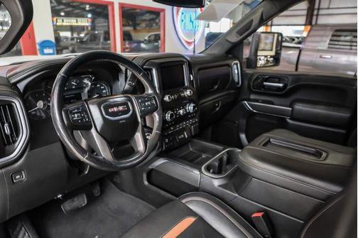 2022 GMC Sierra 2500 AT4