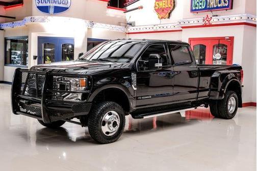 2022 Ford F-350 Lariat