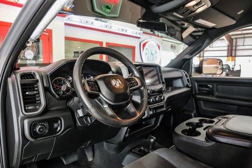 2021 RAM 2500 Tradesman Crew Cab 4x4 6'4' Box