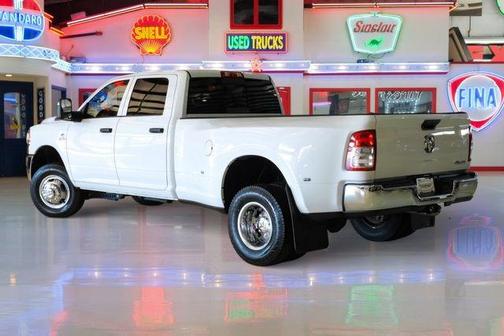 2024 RAM 3500 Tradesman Crew Cab 4x4 8' Box