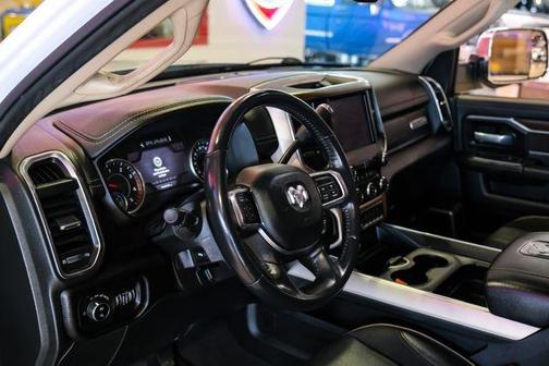 2022 RAM 2500 Laramie Crew Cab 4x4 6'4' Box
