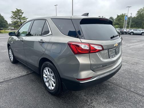 Pepperdust Metallic 2018 Chevrolet Equinox LT