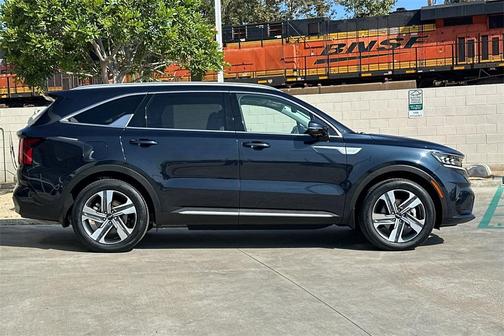 2023 Kia Sorento Plug-In Hybrid SX Prestige
