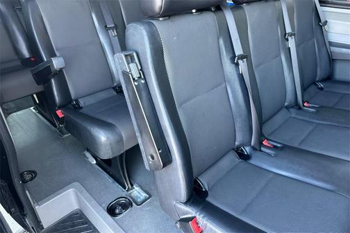 2016 Mercedes-Benz Sprinter 2500 High Roof