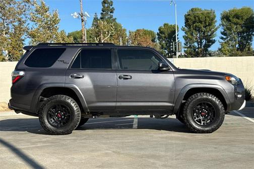 2021 Toyota 4Runner TRD Off Road