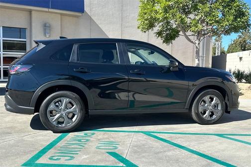 2026 Honda HR-V LX