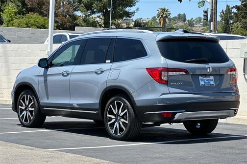 2022 Honda Pilot Touring 7-Passenger