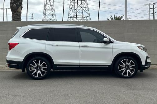 2021 Honda Pilot Touring 8-Passenger