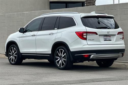2021 Honda Pilot Touring 8-Passenger