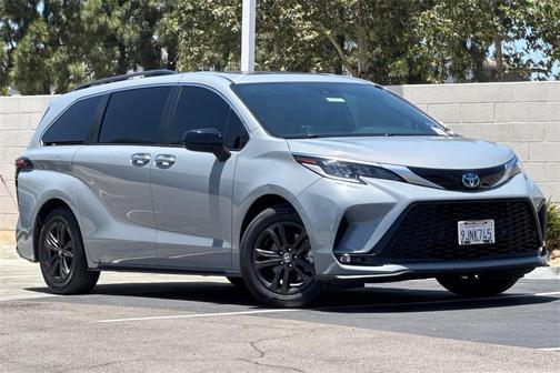2024 Toyota Sienna XSE 7 Passenger