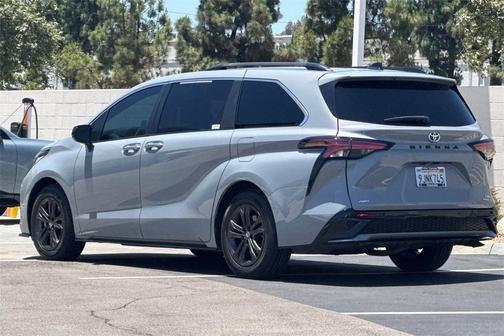 2024 Toyota Sienna XSE 7 Passenger