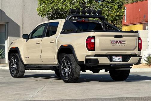 2024 GMC Canyon AT4