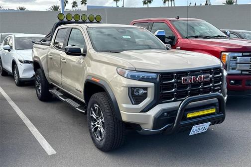 2024 GMC Canyon AT4
