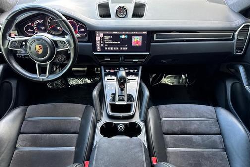 2021 Porsche Cayenne GTS