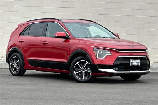 2023 Kia Niro SX