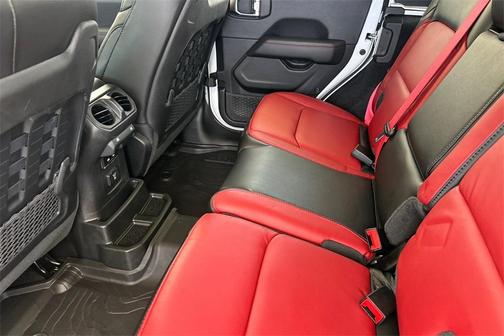 2023 Jeep Wrangler Rubicon 392