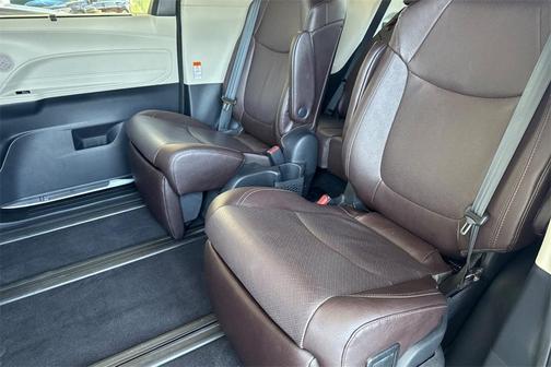 2021 Toyota Sienna
