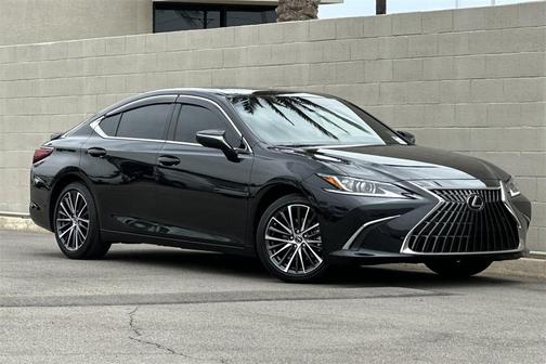 2025 Lexus ES 300h Base