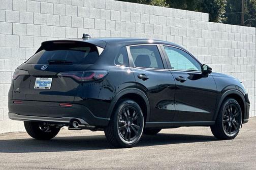 Crystal Black Pearl 2026 Honda HR-V Sport