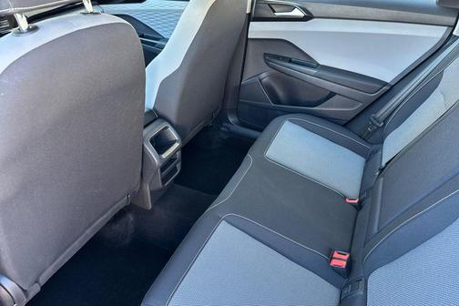 2022 Volkswagen Taos 1.5T S