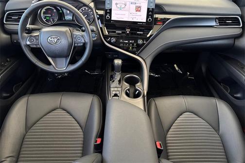 2024 Toyota Camry Hybrid SE