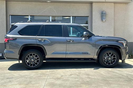 2025 Toyota Sequoia Platinum