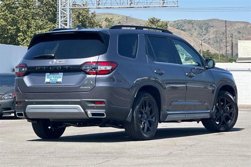 2025 Honda Pilot Touring