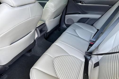 2022 Toyota Camry Hybrid