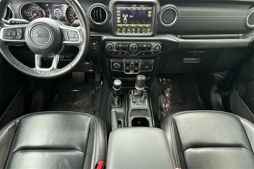 2022 Jeep Gladiator Overland