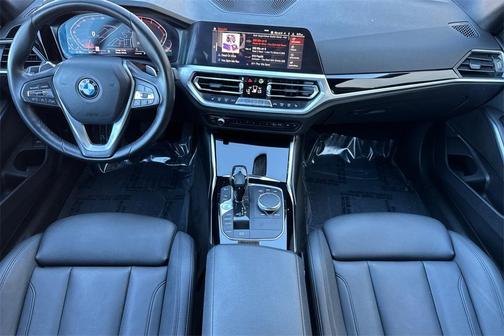 2019 BMW 330 i