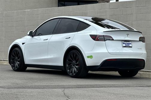 2023 Tesla Model Y Performance