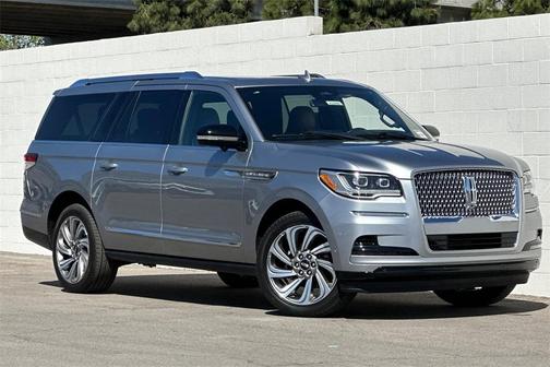 2023 Lincoln Navigator L Reserve