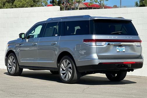 2023 Lincoln Navigator L Reserve