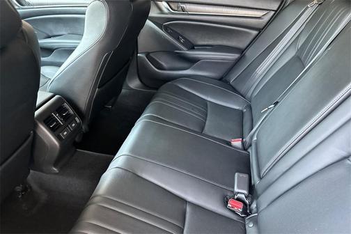 2022 Honda Accord Hybrid Touring