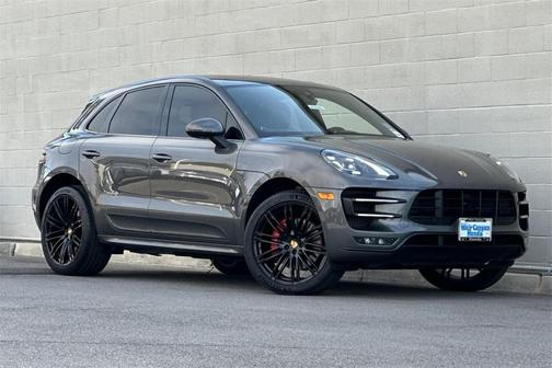 2017 Porsche Macan Turbo
