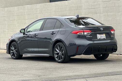 2024 Toyota Corolla Hybrid LE