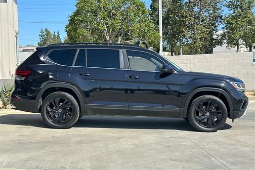 2022 Volkswagen Atlas 3.6L SE w/Technology