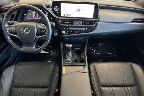 2024 Lexus ES 300h Luxury