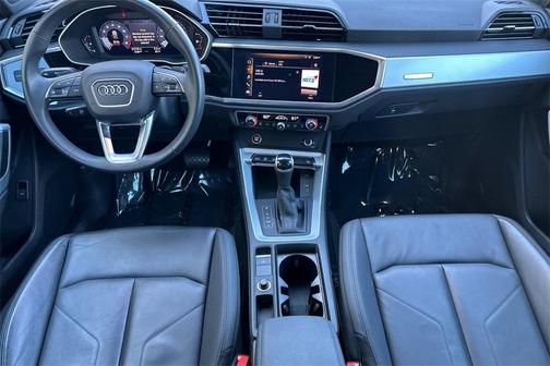 2021 Audi Q3 45 S line Premium