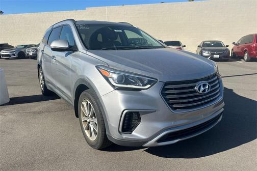 2017 Hyundai SANTA FE SE