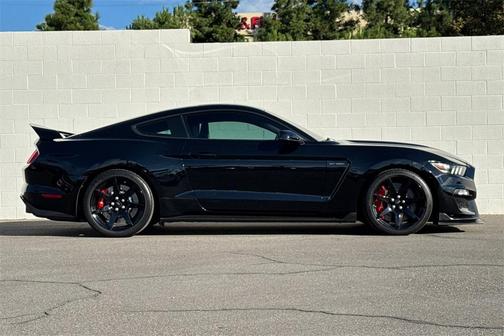 2016 Ford Shelby GT350 Base