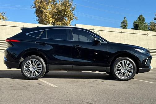 2023 Toyota Venza XLE