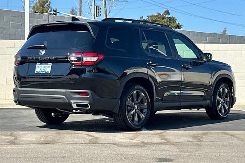 2025 Honda Pilot Sport