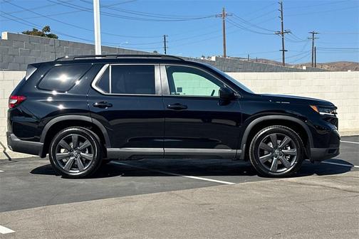 2025 Honda Pilot Sport