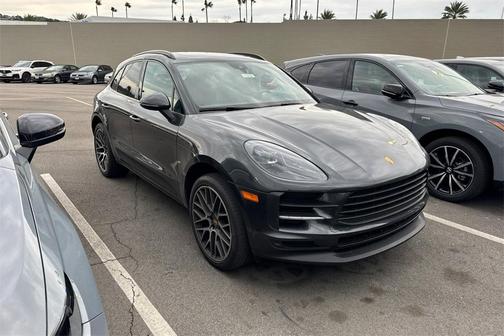 2020 Porsche Macan Base
