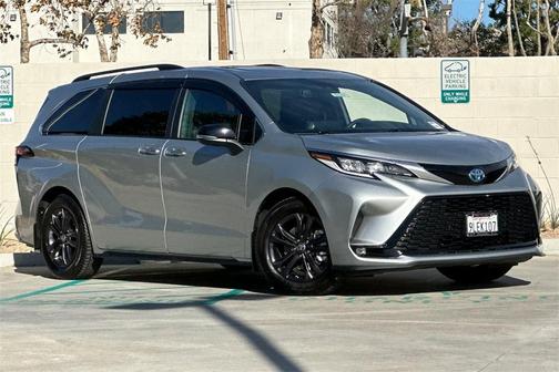 2024 Toyota Sienna XSE