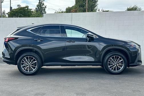 2022 Lexus NX 350h Base